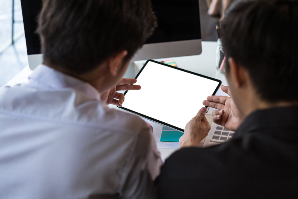 what is a heuristic in UX- experts review a uI.jpg